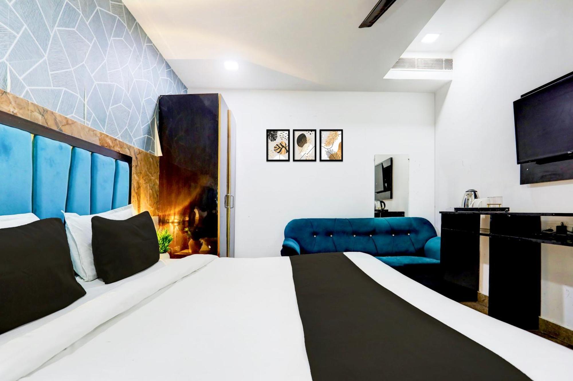 Super Collection O Kalyanpur Hotel Канпур Екстериор снимка